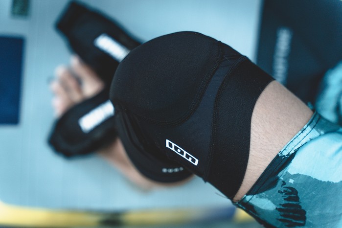 ION Wing Sleeve Knee