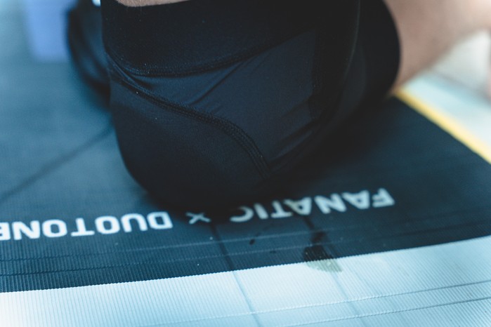 ION Wing Sleeve Knee