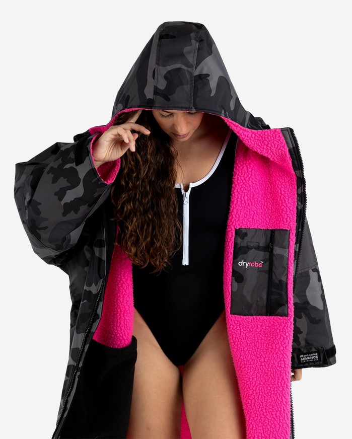 DRYROBE Advance Long Sleeve Schwarz Camo Pink