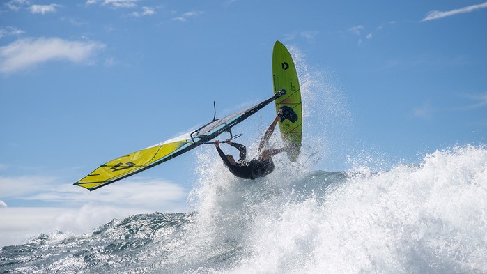 Duotone Windsurf Board Cosmic (4) SLS (SB, incl. fin) - Boards 2027