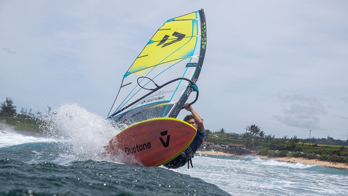 Duotone Windsurf Board Cosmic (4) SLS (SB, incl. fin) - Boards 2027