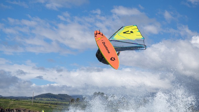 Duotone Windsurf Board Cosmic (4) SLS (SB, incl. fin) - Boards 2027