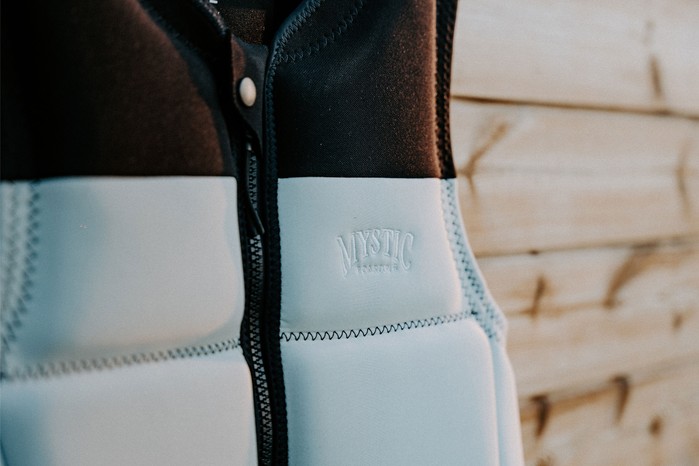 Mystic Peacock Impact Vest Fzip Wake