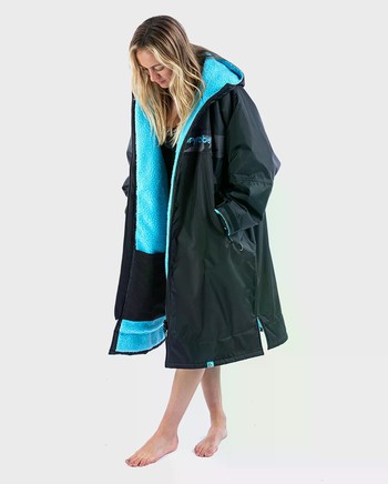 dryrobe Advance Long Sleeve Poncho REMIX Schwarz Blau Camo